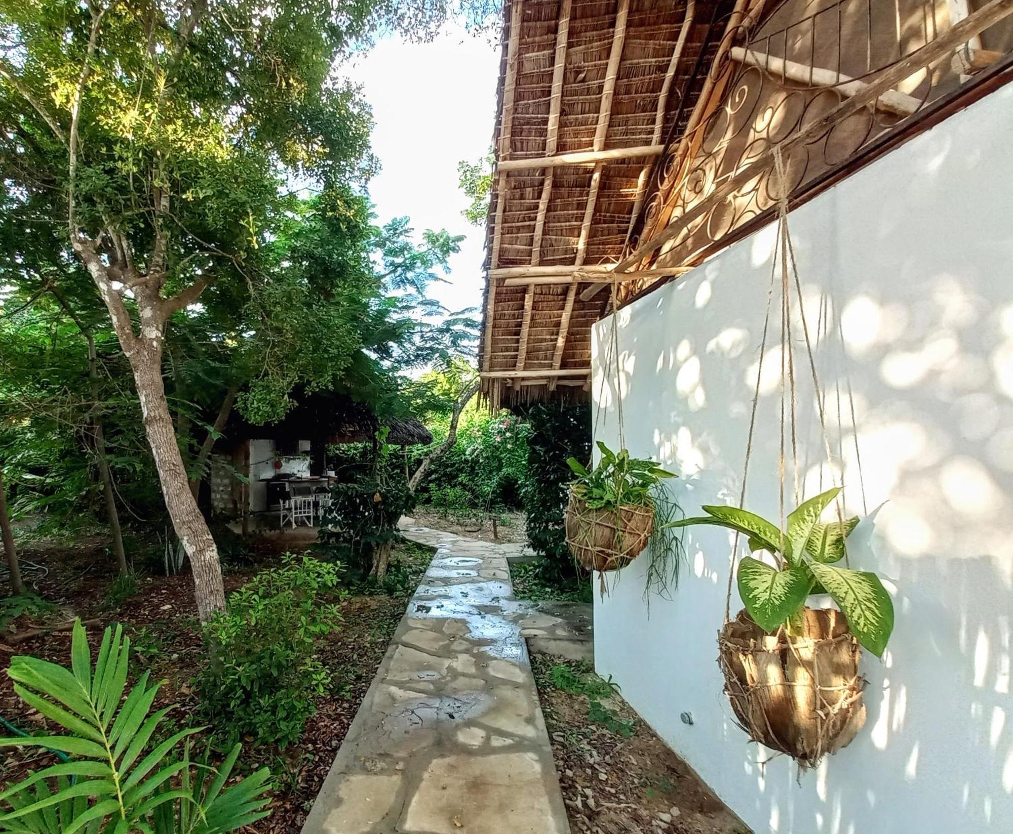 Watamu Beach Cottages B&B Exterior foto